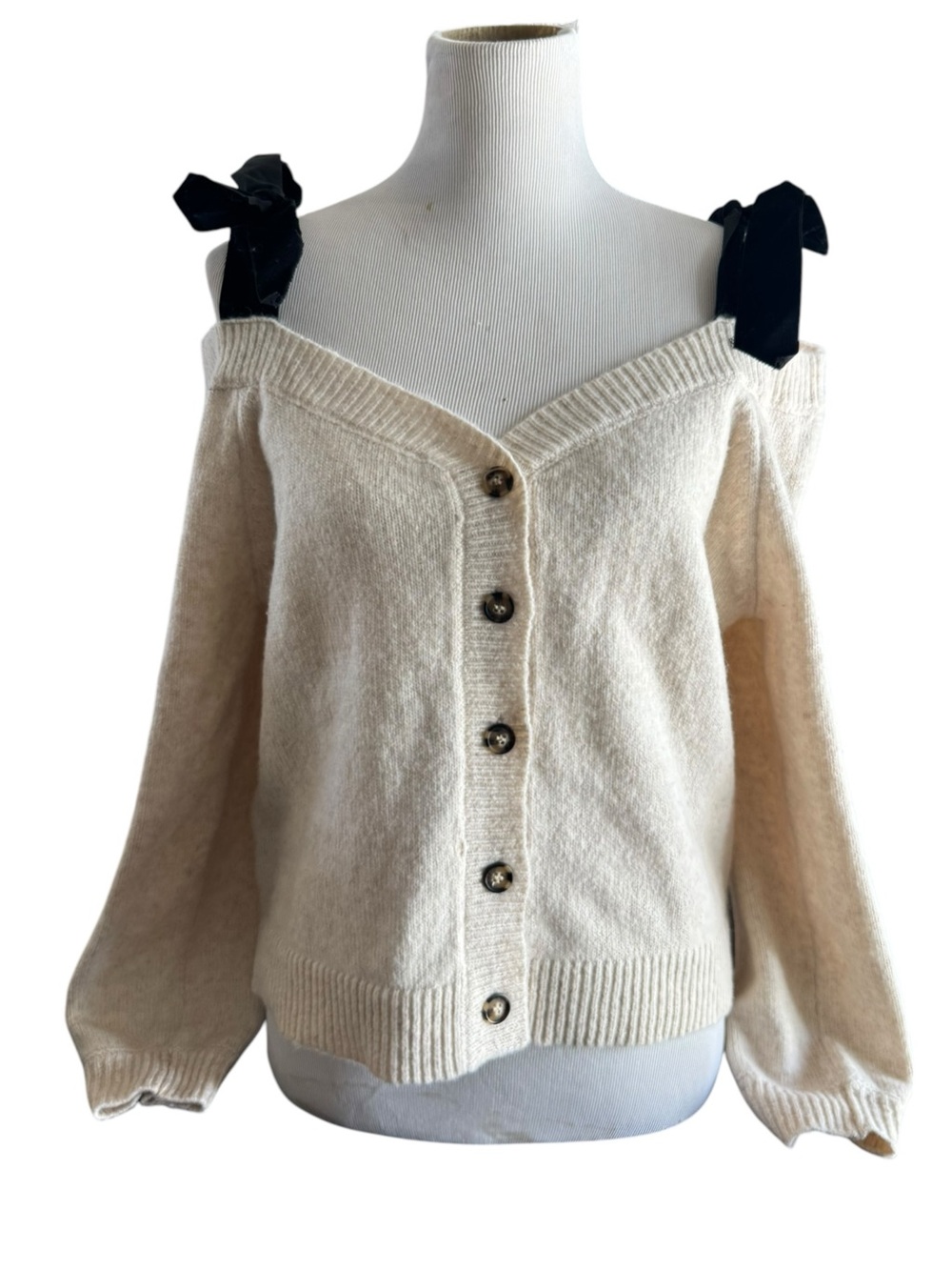 Vici Cream Off-Shoulder Button-Front Sweater with Black Bow Straps Size M - Picture 2 of 11